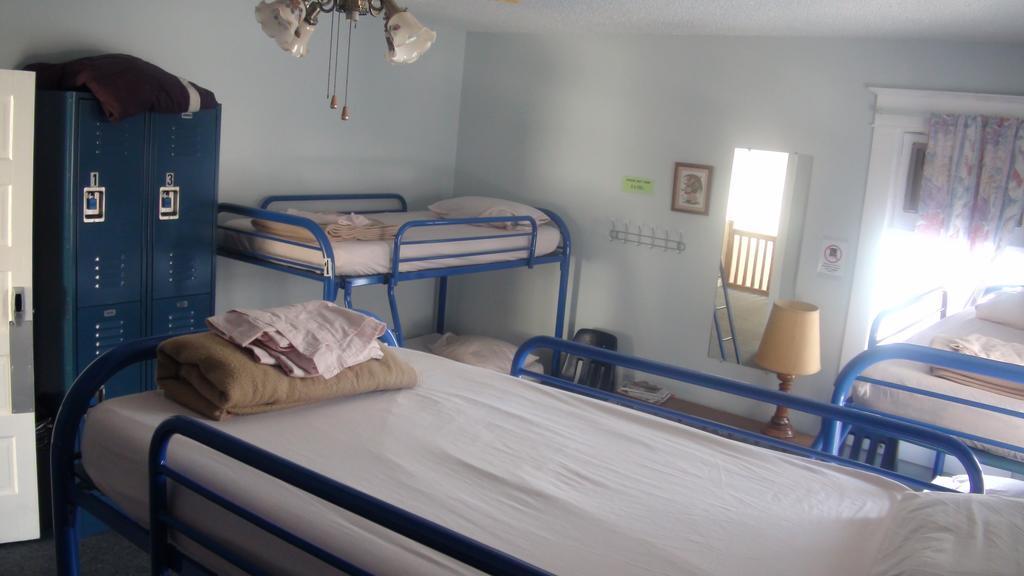 Hostelling International Regina Pokoj fotografie