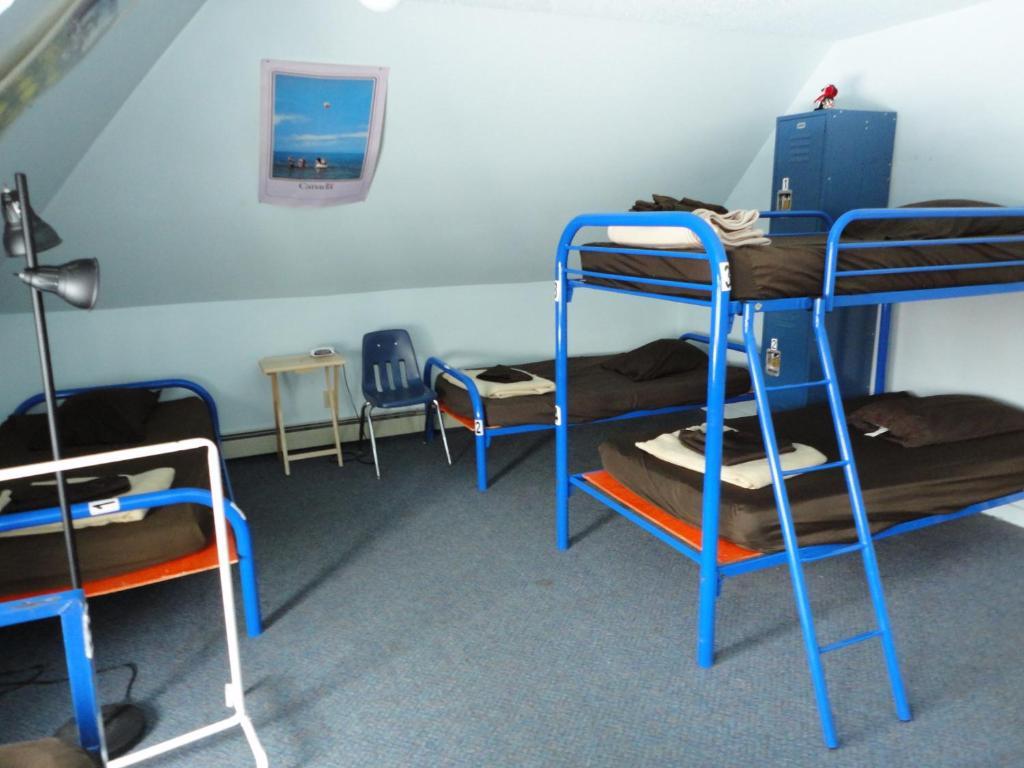 Hostelling International Regina Pokoj fotografie